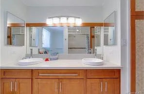 2668 Peter St — Photo 16