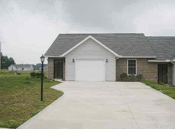 2nd image of 188 Arthurs Ct