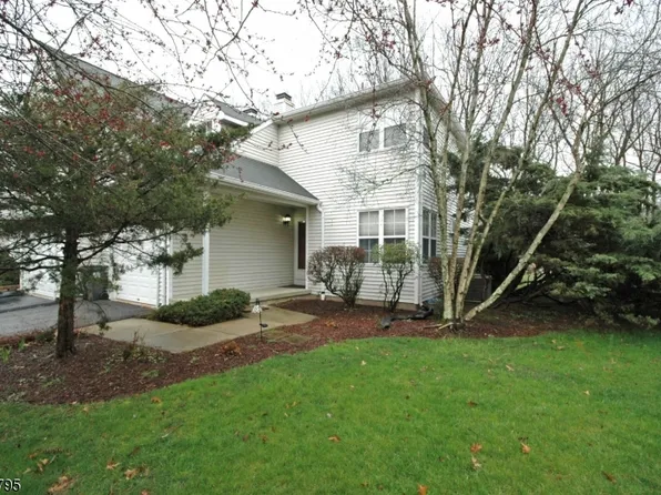 70 Delaware Ln, Branchburg Twp., NJ 08876