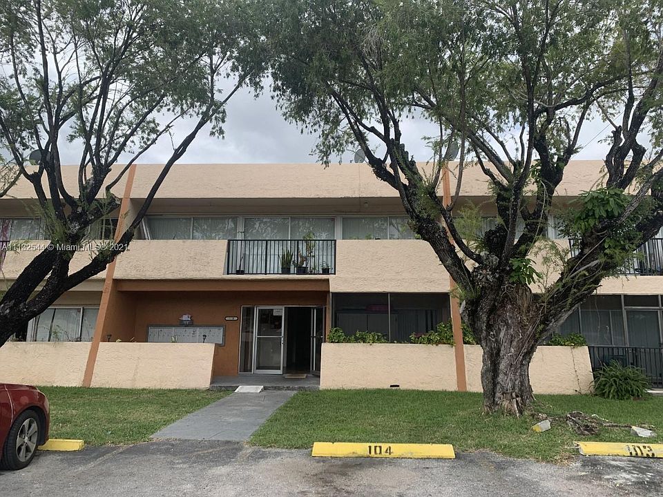 1st image of 488 NE 18th Ave APT 104