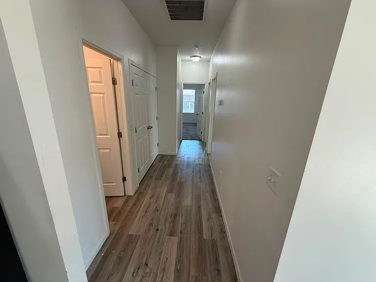 5617 N Lycee Ct — Photo 5