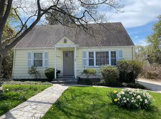 40 Woodland Ave, Hamden, CT 06514