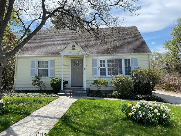 40 Woodland Ave, Hamden, CT 06514