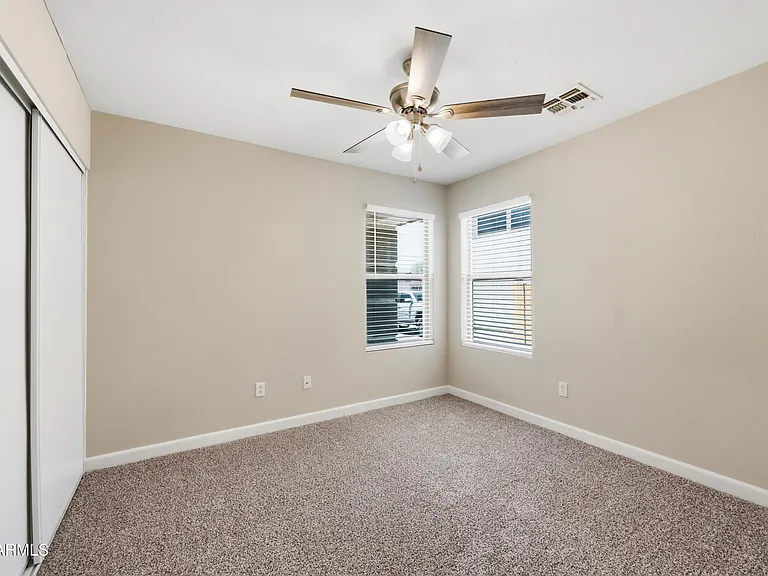 2851 E Cherry Hills Dr — Photo 15