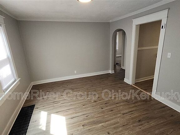 5th image of 621 Burleigh Ave