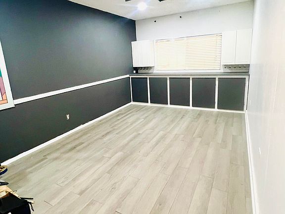 4th image of 616 E PAPAGO Drive