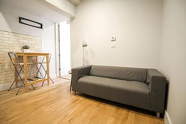 Rented by Evergreen Apartments BK