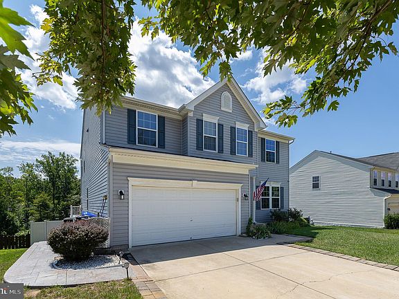 4th image of 60 Bismark Dr