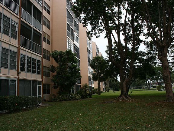 2nd image of 14671 Bonaire Blvd APT 407