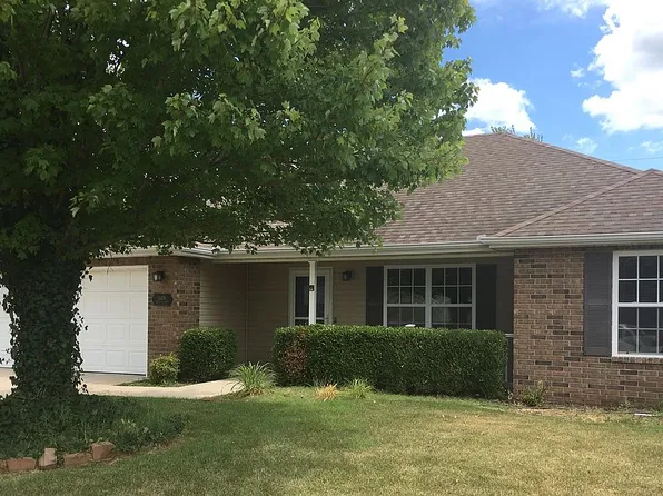 1609 Brewster Ln, Webb City, MO 64870