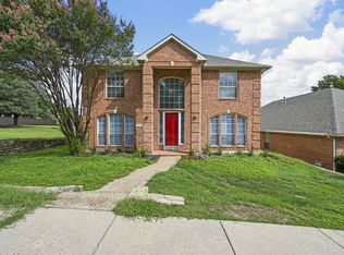 433 Vista Noche Dr, Lewisville, TX 75067