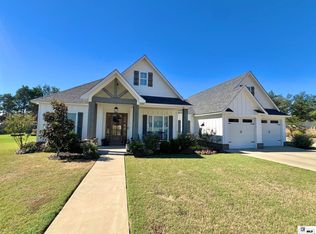 202 Ridgecrest Dr, Oak Grove, LA 71263