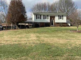1613 Meadow Run Dr, Morristown, TN 37814