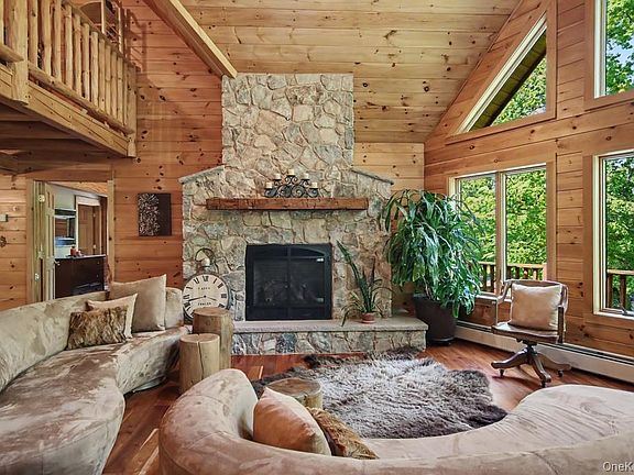 5th image of 33 Cimarron Road