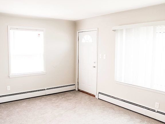 3rd image of 26096 Delton St