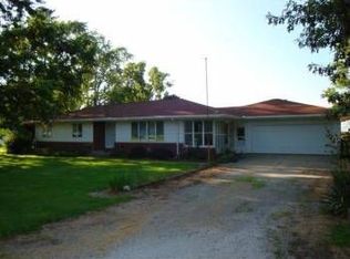 401 Sycamore Ln, Allerton, IL 61810