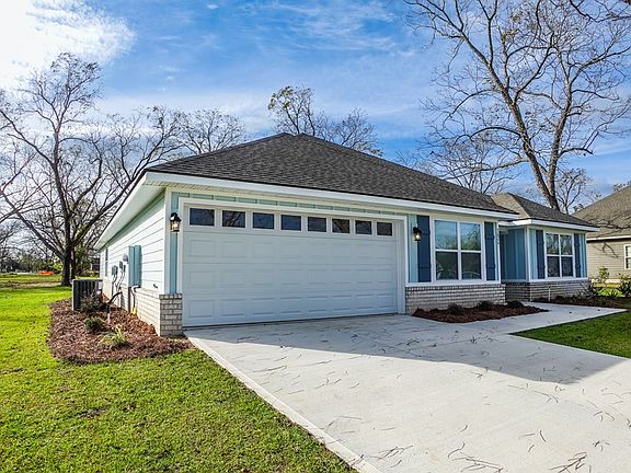 3rd image of 3626 Hican Dr
