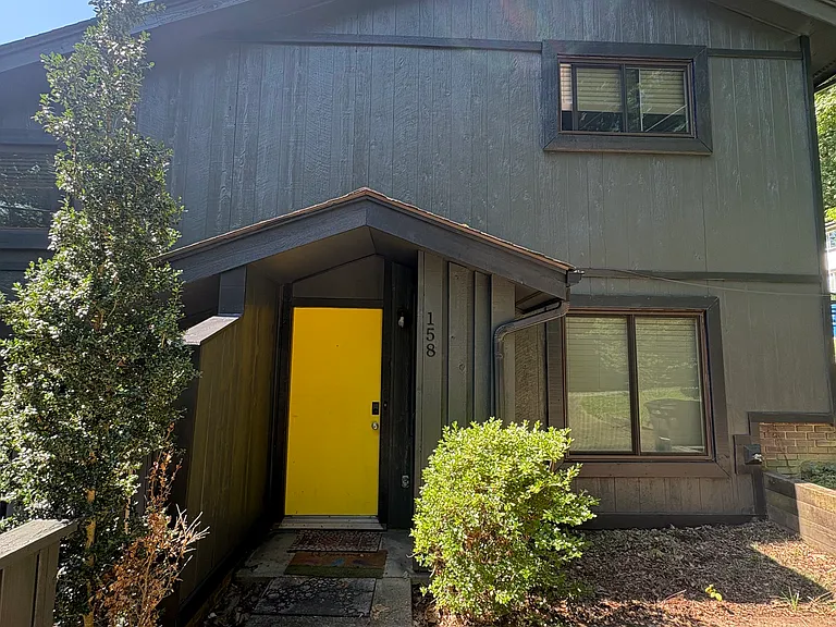 158 Cascade Dr — Photo 2