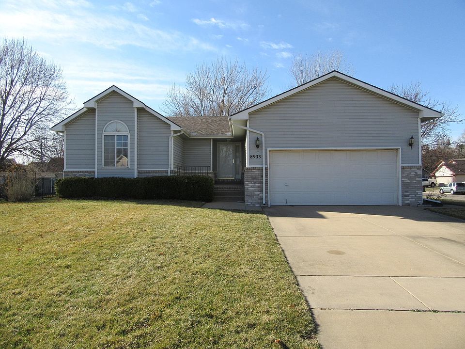 1st image of 8933 W Meadow Knoll Ct