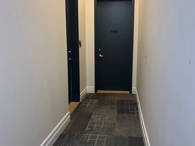 235 Patterson Ave #PH6 — Photo 4