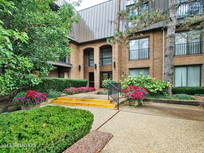 3 The Court Of Harborside APT 205, Northbrook, IL, 60062