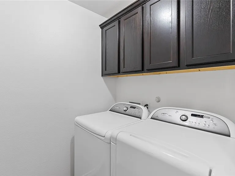 3909 Los Arroyos Dr — Photo 18