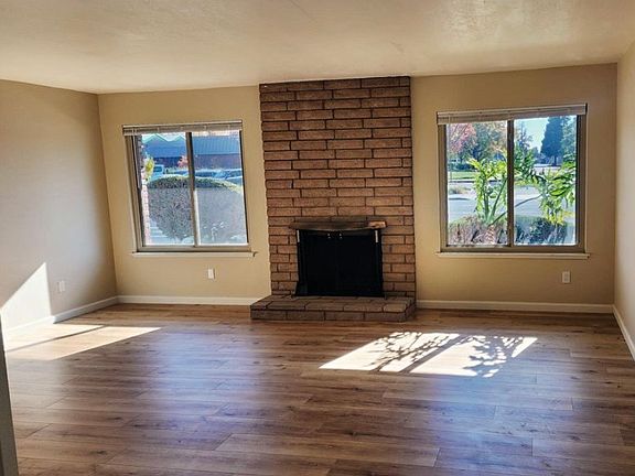 4th image of 6736 Gloria Dr