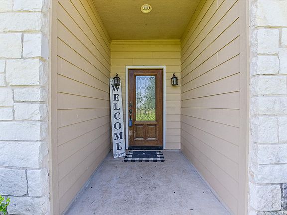 4th image of 5947 Mockingbird Ln