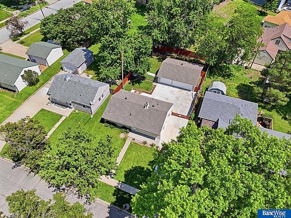 3rd image of 3976 Dunn Ave