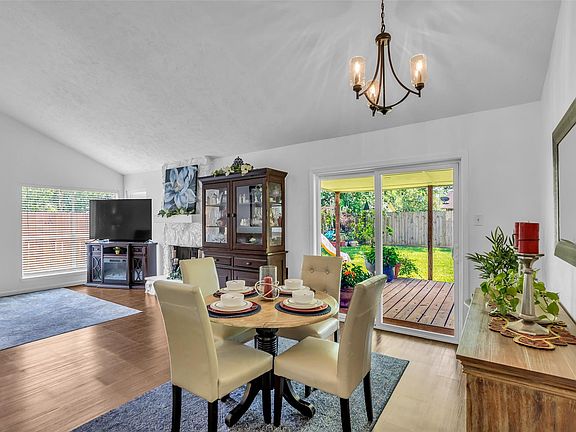 3rd image of 2535 Jeb Stuart Ct