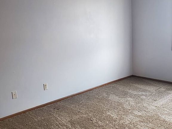 3rd image of 650 Kiwanis Dr #10670778