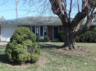 101 Southgate Dr, Belleville, IL
