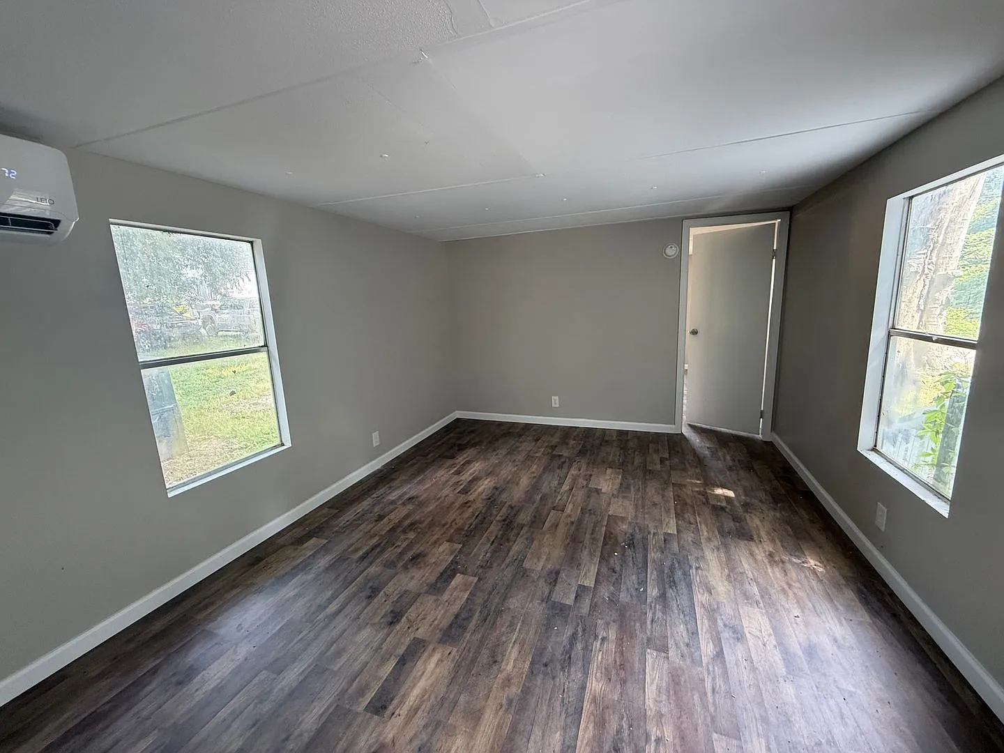 100 Mastin Lake Rd NE — Photo 3
