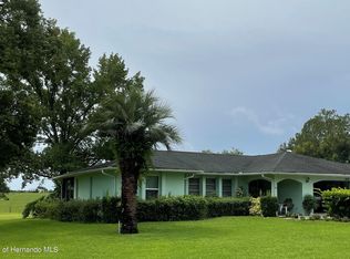 6024 Honeysuckle Ln, Brooksville, FL 34602