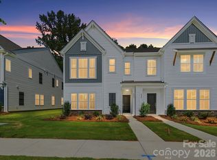 6557 Fire Lily Ln, Charlotte, NC 28216