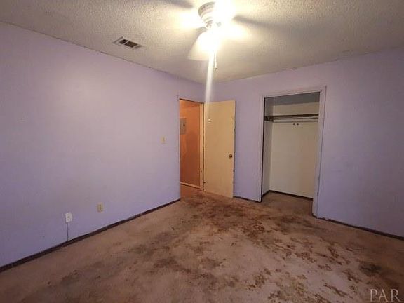 5th image of 2713 Donley St