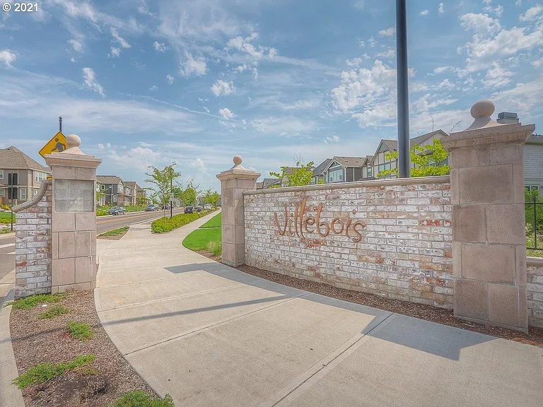 28142 SW Iceland Ave — Photo 26