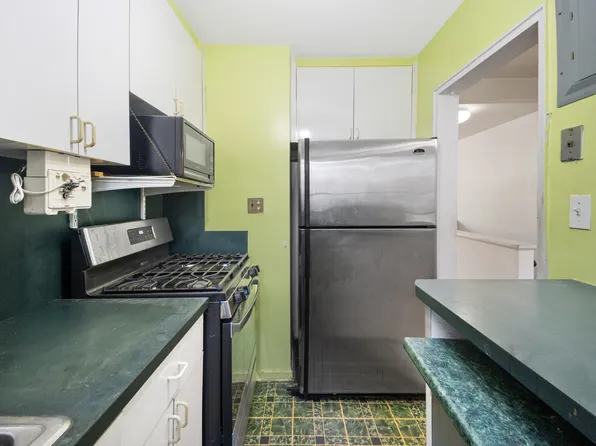 226-29 Manor Road image 11 of 19