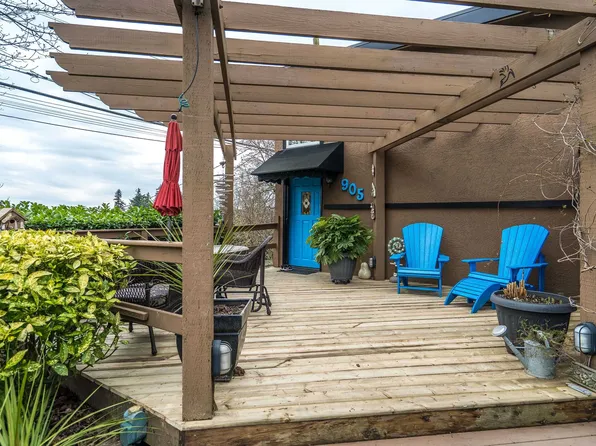905 Habgood St, White Rock, BC V4B 4W5