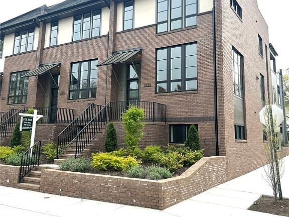 2nd image of 3135 Kensington Ave