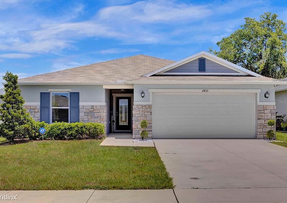 1st image of 2433 Bulrush Dr