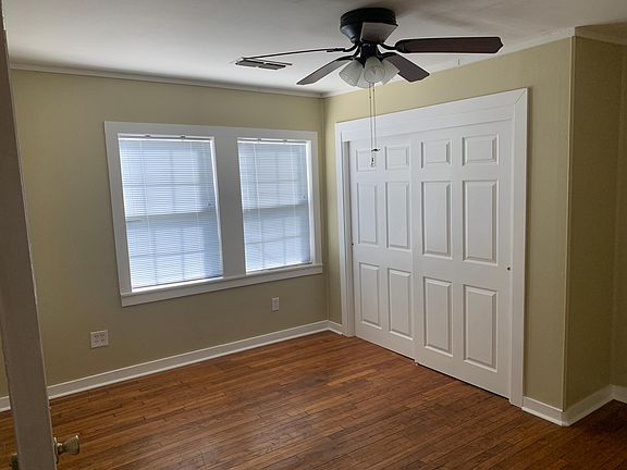 5th image of 305 Water St