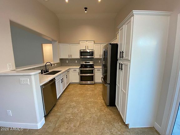 4th image of 11608 W CAROL Avenue