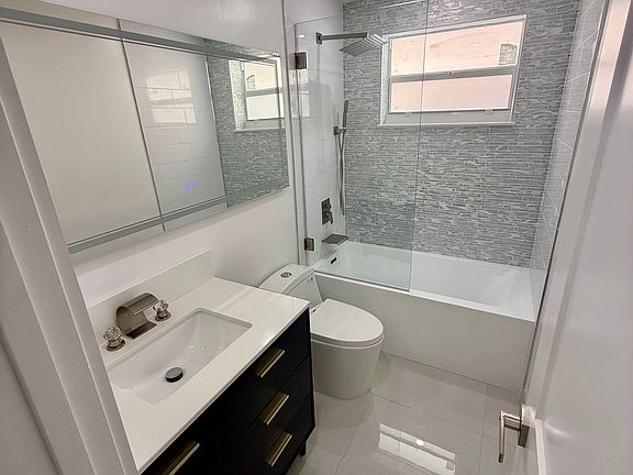 5th image of 7312 SW 22nd St