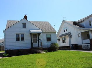 2047 Ferndale Ave, Lakewood, OH