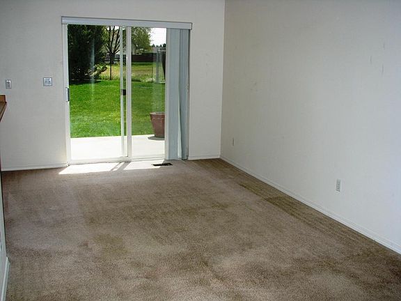 5th image of 806 Eastland Park Dr