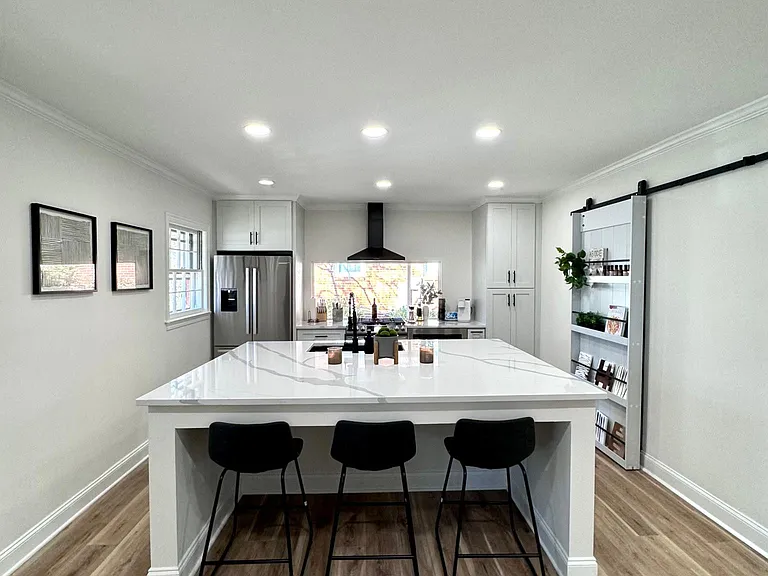 501 Hollis Rd — Photo 16