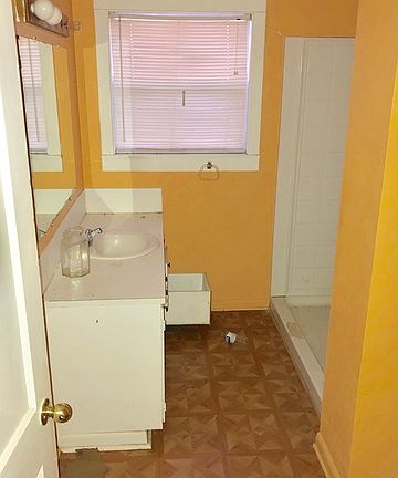 4th image of 2407 County Road 342