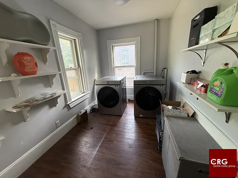 23-25 Grampian Way #25 — Photo 14