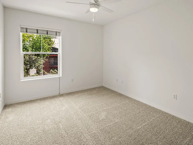 301 W G St #307 — Photo 24